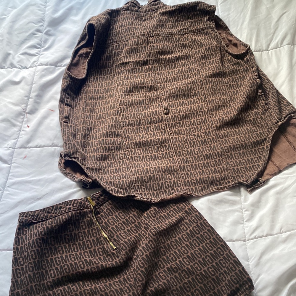 Matching set. - Picture 3 of 3